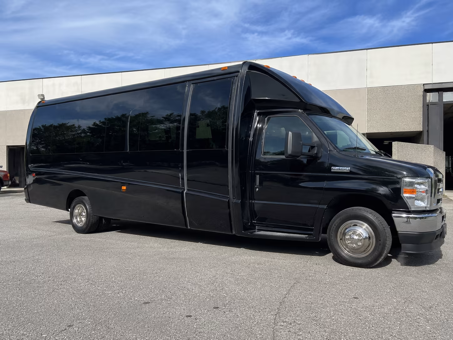 arrange wine country transportation to vineyard venues near corvallis