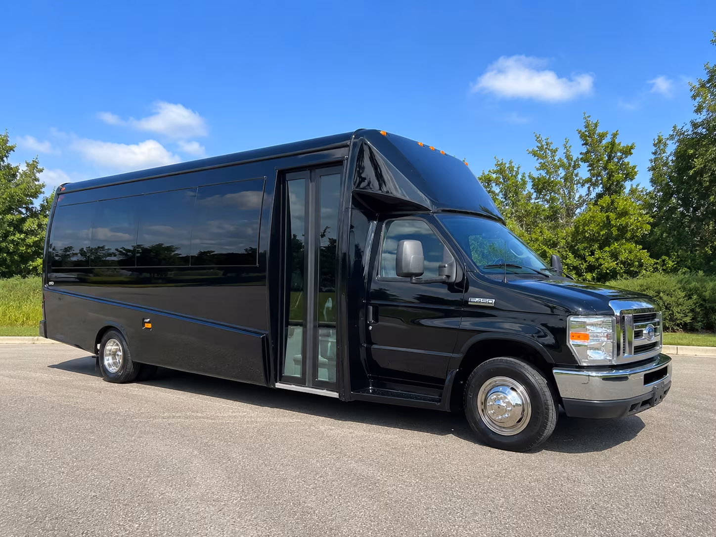 downtown corvallis concert venues are a perfect match for a minibus night out
