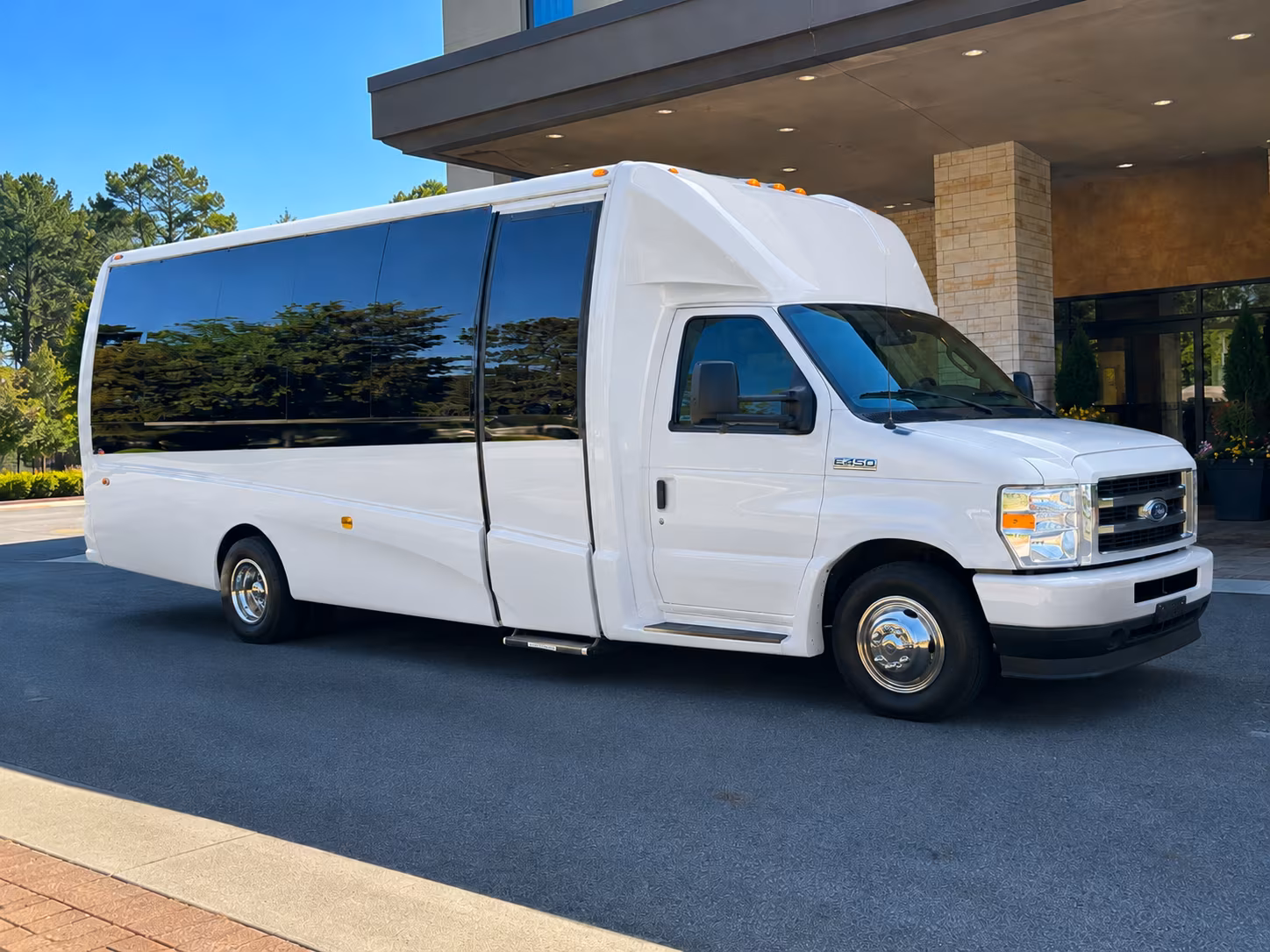 how the distance and duration of your trip affect charter bus rates in corvallis