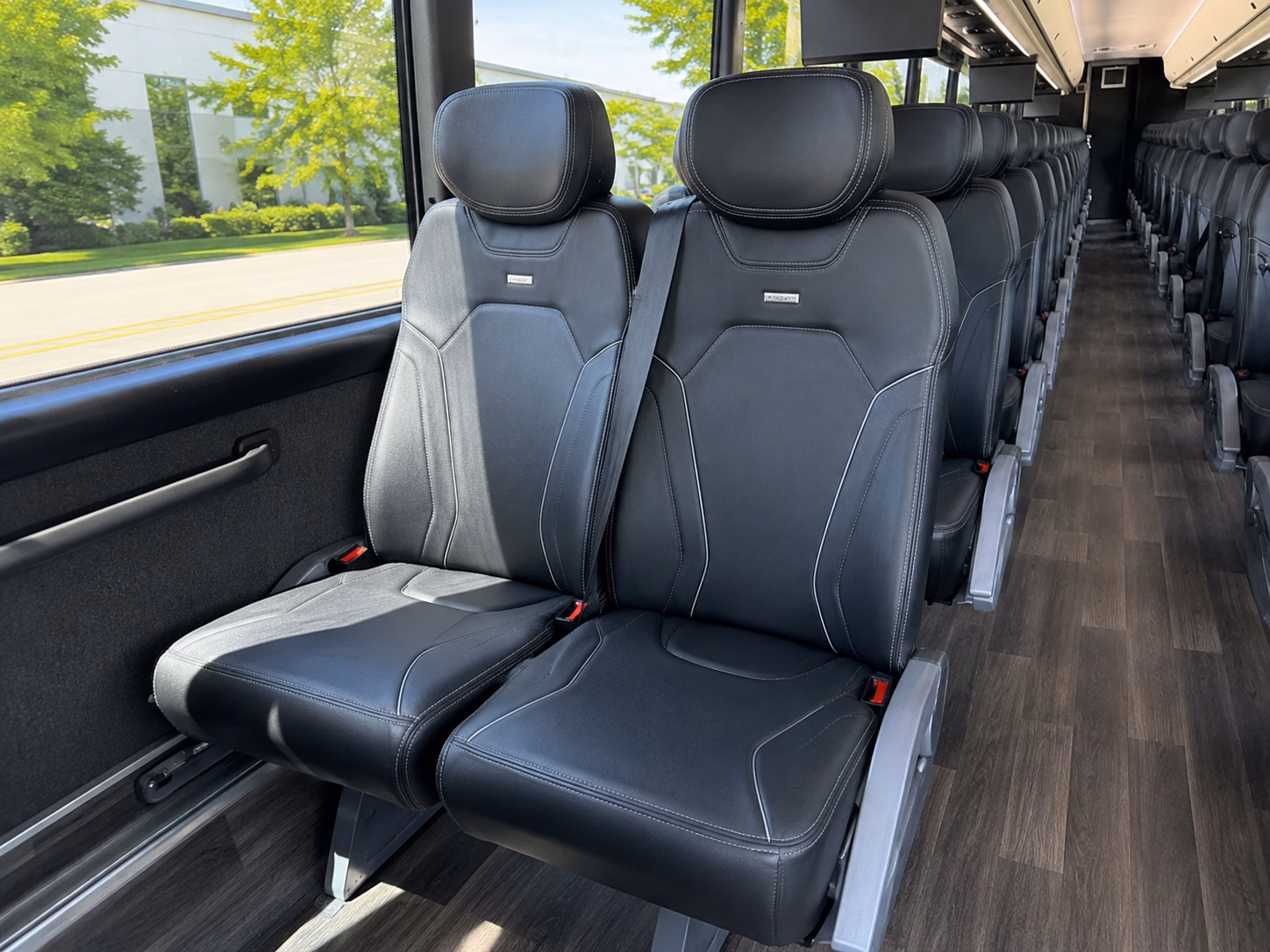 salem charter bus transportation to salem concerts and festivals