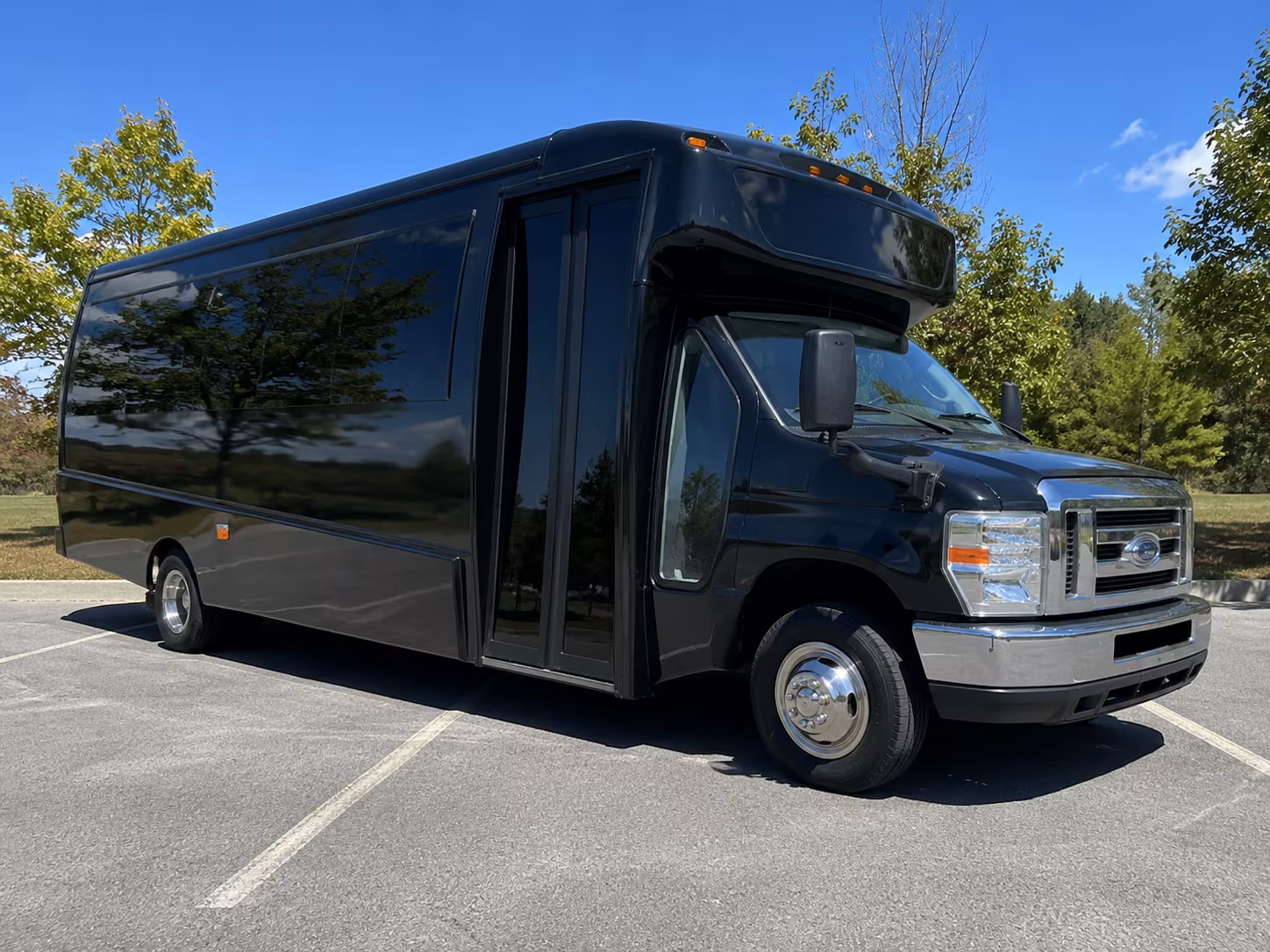tigard college sports team and fan group charter bus rentals in tigard