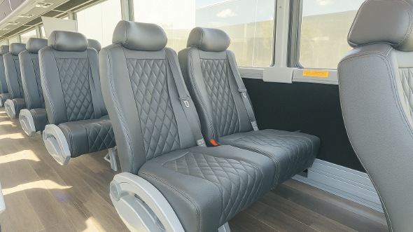 corvallis 35 passenger minibus rental
